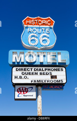 Zeichen für die historische Route 66 Motel, Seligman, Arizona, USA Stockfoto