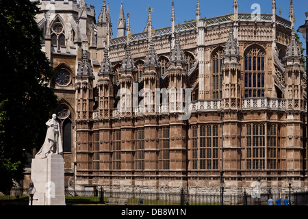 5. George Statue, Westminster Abbey, London, England Stockfoto