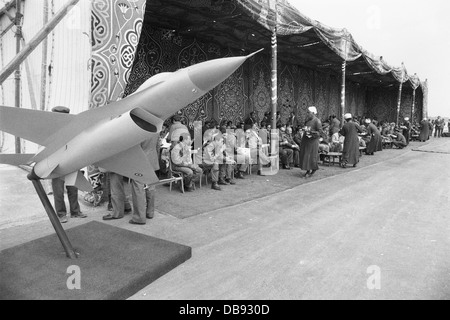 Während einer Zeremonie in Kairo West Air Base im Jahr 1982 erhielt Ägypten die erste Partie der f-16 Kämpfer. Stockfoto