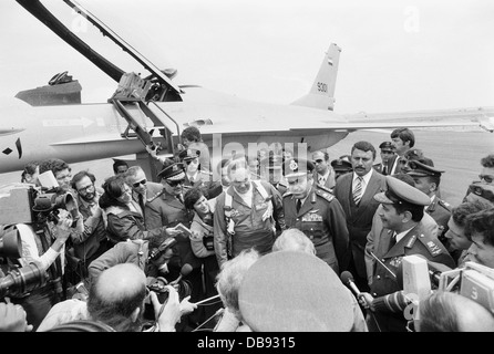 Während einer Zeremonie in Kairo West Air Base im Jahr 1982 erhielt Ägypten die erste Partie der f-16 Kämpfer. Stockfoto