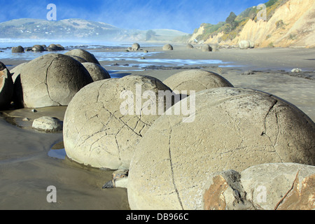 schöne Runde Moeuaki Felsbrocken auf Otago Küste Neuseelands Stockfoto