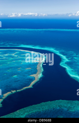 Luftaufnahme von "The River", eine 200 ft tiefe Rinne zwischen Hardys Riff, Hook Riff und Linie Riff läuft. Stockfoto