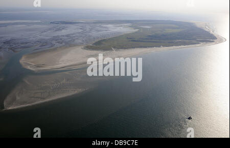 Eine Luftaufnahme zeigt der Osten Ostfriesischen Insel Borkum, die größte Insel an der Nationalpark niedersächsischen Wattenmeer, Deutschland, 22. Juli 2013. Foto: Ingo Wagner Stockfoto