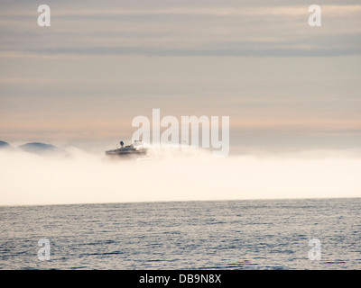 Massive Tourist Kreuzfahrtschiff Sea Nebel aus Spitsbergen, Longyearbyen, Svalbard. Stockfoto