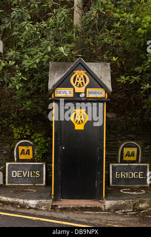 Teufelsbrücke, AA am Straßenrand Anruf Pappschachtel, Ceredigion, Wales, UK Stockfoto