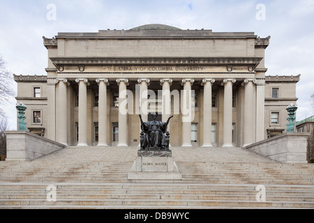 Low Memorial Library an der Columbia University mit der Statue von Alma Mater, New York City Stockfoto