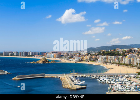 Kleine Stadt Blanes an spanischen Küste Costa Brava. Stockfoto