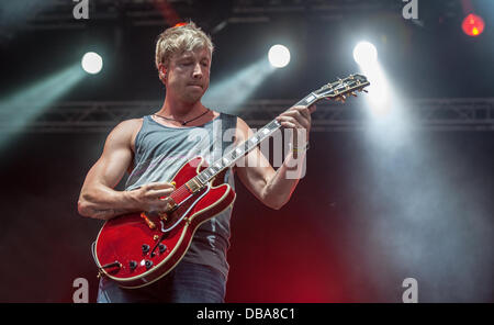 Musik Festival Benatska Noc in Liberec, Tschechische Republik am 26. Juli 2013. Sänger Samu Haber von der Band Sunrise Avenue. (CTK Foto/Radek Petrasek) Bildnachweis: CTK/Alamy Live-Nachrichten Stockfoto