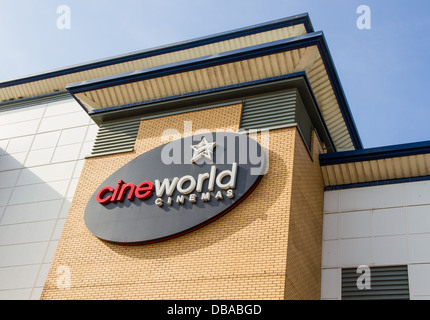 Äußere Zeichen über das Cineworld Kino im Tal, Bolton, Lancashire Stockfoto