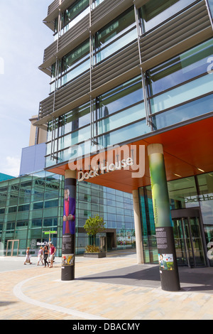 Dock-Haus BBC-Studios und Büros am MediaCity in Salford Quays. Heimat der BBC Forschung & Entwicklung und Religion & Ethik Stockfoto