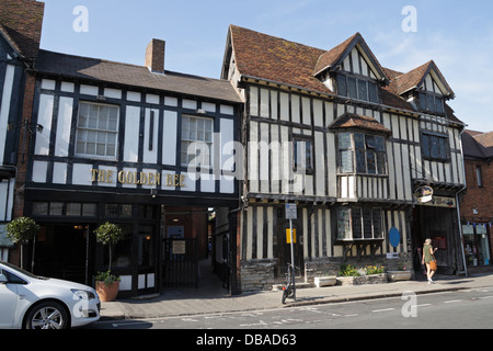 Golden Bee Pub und Tudor World auf der Schafstraße, Stratford upon Avon England, britische Touristenattraktion das Haus von Shrieve II* ist denkmalgeschützt Stockfoto