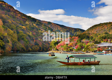 Katsura Fluss in Arashiyama, Kyoto, Japan. Stockfoto