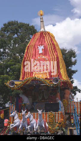 Zirkus Himmel, Zeugen, göttlichen Streitwagen durch vier himmlischen Pferde ziehen. Stockfoto