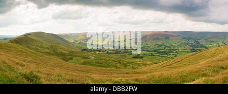 Blick vom Mam Tor in der Nähe von Castleton im Peak District Nationalpark Derbyshire England, UK Stockfoto