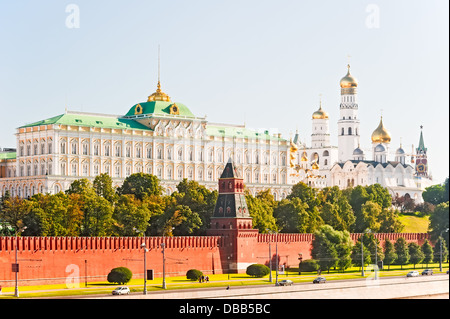 Blick auf das Grand Kremlin Palace und Ivan die große Glocke. Moskau. Stockfoto