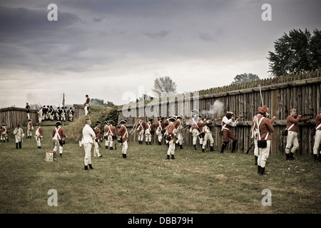 Kanada, Ontario, Niagara-on-the-Lake, Fort George National Historic Park, Re-Inszenierung des Unabhängigkeitskrieges Loyalisten Stockfoto