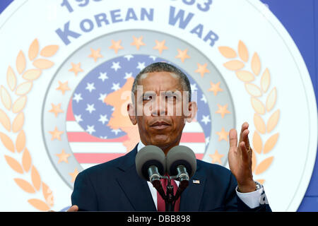 Washingon DC, USA. 27. Juli 2013. US-Präsident Barack Obama liefert Bemerkungen zum 60. Jahrestag des Koreakrieges Waffenstillstandes an das Korean War Veterans Memorial in Washington, D.C. am Samstag, 27. Juli 2013. Bildnachweis: Ron Sachs / Pool über CN Credit: Dpa picture-Alliance/Alamy Live News Stockfoto