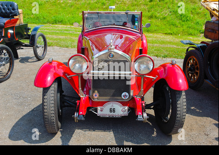 Oldtimer Rallye für mindestens 80 Jahre alte antike Autos mit Alfa Romeo C 1750 SS, im Jahr 1929 Stockfoto