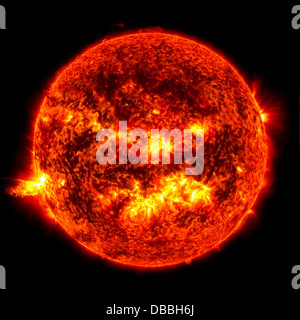 Die Sonne, von der Sonne abgestrahlte Sonneneruption Stockfoto