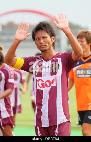 Kanagawa, Japan. 27. Juli 2013. Kazuki Ganaha (FC Ryukyu), 27. Juli 2013 - Fußball / Fußball: 2013 Japan Football League (JFL) match zwischen SC Sagamihara 0-1 FC Ryukyu in Sagamihara Asamizo Park Studium, Kanagawa, Japan. Bildnachweis: AFLO SPORT/Alamy Live-Nachrichten Stockfoto