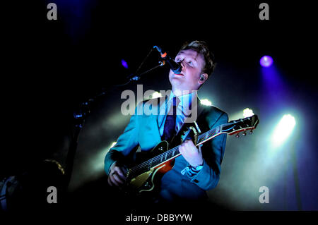 Low-Cost-Festival, Benidorm; Zwei Door Cinema Club Stockfoto