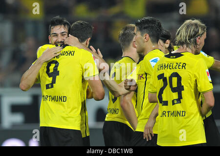 Fußball-Supercup: Borussia Dortmund - Bayern München am 27.07.2013 Im Signal Iduna Park in Dortmund Dortmunder Torjubel Foto: Revierfoto Stockfoto