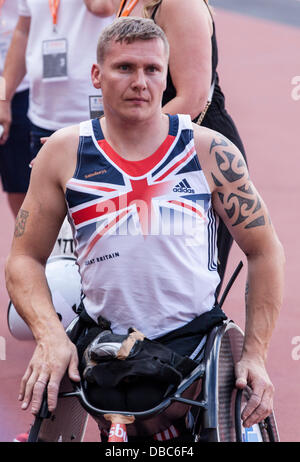 London, UK. 28. Juli 2013. vier Mal Paralympic gold Medalist David Weir gewinnt die T54 Meile im IPC international Challenge, Sainsbury's International Para Challenge, Sainsbury Jubiläumsspiele in London. Foto: Credit: Rebecca Andrews/Alamy Live-Nachrichten Stockfoto