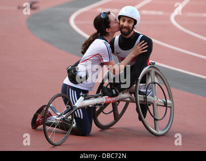 Stratford, London, UK. 28. Juli 2013. Stefanie Reid mit Brat Lakatos Bothe Winnersduring Diamond League Paralympische Leichtathletik-Meeting von der Queen Elizabeth Olympic Park. Bildnachweis: Aktion Plus Sport/Alamy Live-Nachrichten Stockfoto