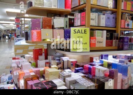 Fort Ft. Lauderdale Florida, The Gallerie at Fort Lauderdale, Einkaufszentrum, Einkaufsshopper Einkaufsshopper Geschäfte Marktmärkte Marktplatz Kauf Verkauf, Einzelhandel Stockfoto