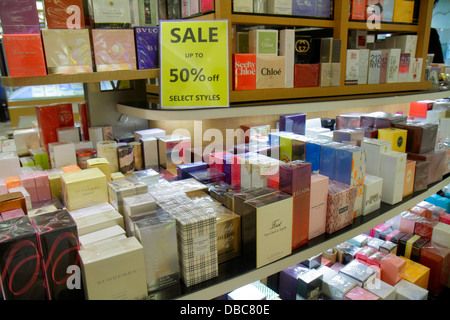 Fort Ft. Lauderdale Florida, The Gallerie at Fort Lauderdale, Einkaufszentrum, Einkaufsshopper Einkaufsshopper Geschäfte Marktmärkte Marktplatz Kauf Verkauf, Einzelhandel Stockfoto