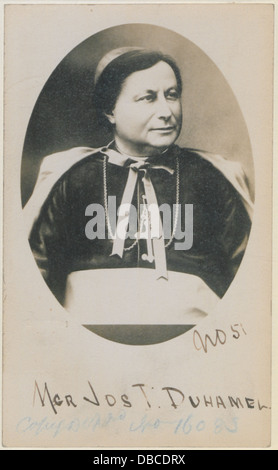 Dieses Bild zeigt Mgr de Saint Valdier Nr. 51, möglicherweise eine religiöse Figur oder ein Ereignis im Zusammenhang mit der katholischen Kirche. Das Foto erfasst das Motiv in einem formalen Rahmen. Stockfoto