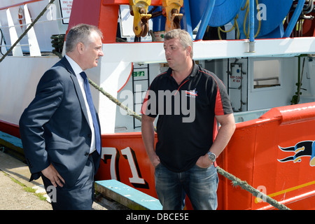 Richard Lochhead und der schottischen Kabinett Besuch Shetland Schottland Sommer 2013 Stockfoto