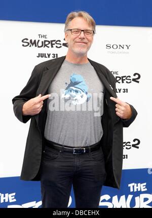 Los Angeles, CA. 28. Juli 2013. Raja Gosnell im Ankunftsbereich für THE SMURFS 2 Premiere, Regency Village Theatre in Westwood, Los Angeles, CA 28. Juli 2013. Foto von: Emiley Schweich/Everett Collection/Alamy Live-Nachrichten Stockfoto