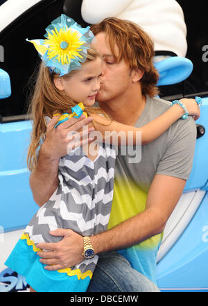 Los Angeles, Kalifornien, USA. 28. Juli 2013. Larry Birkhead, Dannielynn Marshall an der Los Angeles-Premiere von "die Schlümpfe 2'' statt im Regency Village Theater in Westwood, Kalifornien am 28. Juli 2013. 2013. Credit: D. Long/Globe Photos/ZUMAPRESS.com/Alamy Live-Nachrichten Stockfoto