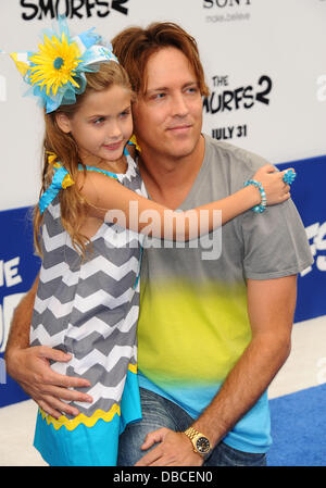 Los Angeles, Kalifornien, USA. 28. Juli 2013. Larry Birkhead, Dannielynn Marshall an der Los Angeles-Premiere von "die Schlümpfe 2'' statt im Regency Village Theater in Westwood, Kalifornien am 28. Juli 2013. 2013. Credit: D. Long/Globe Photos/ZUMAPRESS.com/Alamy Live-Nachrichten Stockfoto