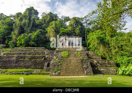 Alte Maya-Tempel in den Ruinen von Palenque in Chiapas, Mexiko Stockfoto