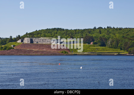 Fort Knox ist von Penobscot River in Aussicht, Maine abgebildet. Stockfoto