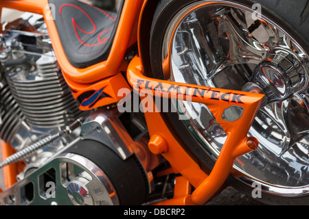 Regelmäßige UK Bike Meet und Bike Festival in der Marktstadt Calne in Wiltshire. Biker versammeln sich, um ihre Fahrräder zu zeigen und sich zu treffen. Stockfoto