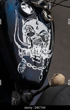 Regelmäßige UK Bike Meet und Bike Festival in der Marktstadt Calne in Wiltshire. Biker versammeln sich, um ihre Fahrräder zu zeigen und sich zu treffen. Stockfoto