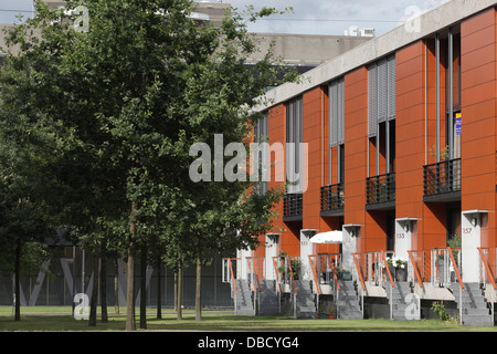 Chasse Park Gehäuse, Breda, Niederlande. Architekt: OMA, 2001. Stadthäuser, entworfen von verschiedenen Architekten im Masterplan von O Stockfoto