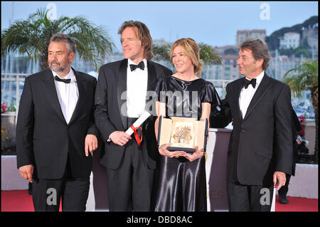 Luc Besson, Dede Gardner, Bill Pohlad Cannes International Film Festival 2011 - die Palme d ' or zeichnet der Film "Baum der Stockfoto