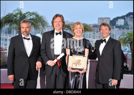 Luc Besson, Dede Gardner, Bill Pohlad Cannes International Film Festival 2011 - die Palme d ' or zeichnet der Film "Baum der Stockfoto