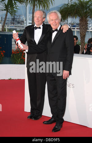 Luc Dardenne und Jean Pierre Dardenne Cannes International Film Festival 2011-12. Tag Palme d ' or Gewinner Photocall Cannes, Frankreich - 22.05.11 Stockfoto