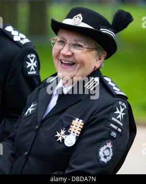 A St John Ambulance volunteer in Birmingham, Großbritannien. Stockfoto