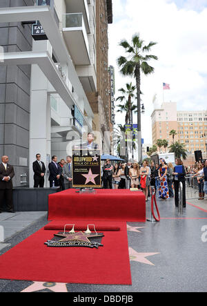 Simon Fuller Simon Fuller erhält einen Stern auf dem Hollywood Walk of Fame. Los Angeles, Kalifornien - 23.05.11 Stockfoto