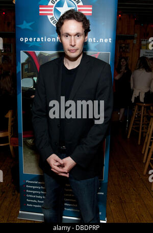 Chris Kerson Betrieb Homefront abgehaltenen Hooters NYC New York City, USA - 27.05.11 Stockfoto