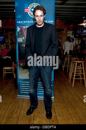 Chris Kerson Betrieb Homefront abgehaltenen Hooters NYC New York City, USA - 27.05.11 Stockfoto