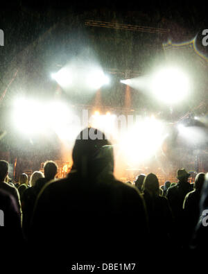 Dumfries, Scotland, UK. 28. Juli 2013. Weidenmanns Festival ausverkauft zum ersten Mal in seiner Geschichte. Sets von Primal Scream KT Turnstall und Amy Macdonald Credit: Kenny Ferguson/Alamy Live Newslighting Stockfoto