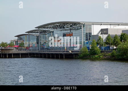 INTU Braehead Einkaufszentrum Fassade mit Blick auf Fluss Clyde in Renfrewshire Schottland Stockfoto