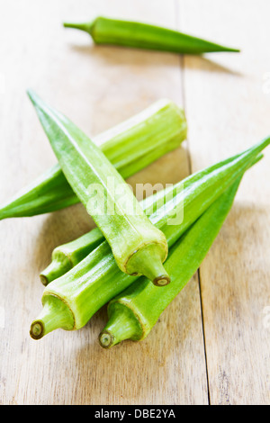 Okra, auch bekannt als die Biskotten oder Gumbo Stockfoto